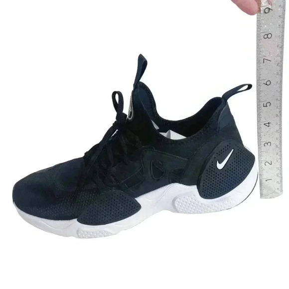 Nike Varsity Compete TR 2 Sneakers Black and White Men's Size 14 - Picture 9 of 12